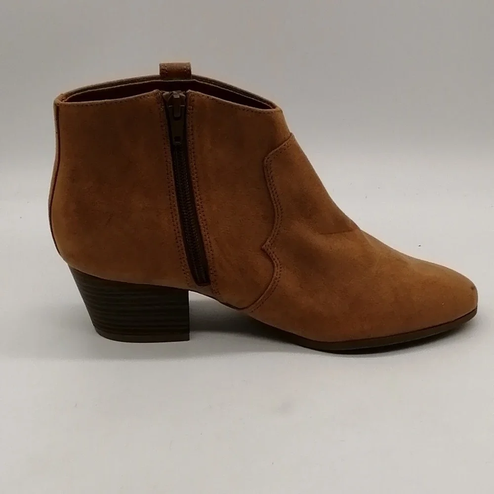 Old Navy Womens Western Ankle Boot Tan Cuban Heel Side Zip Pointed Toe 7